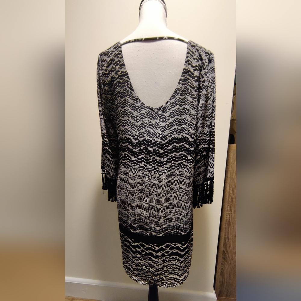 Karen Kane Dress - Picture 6 of 7